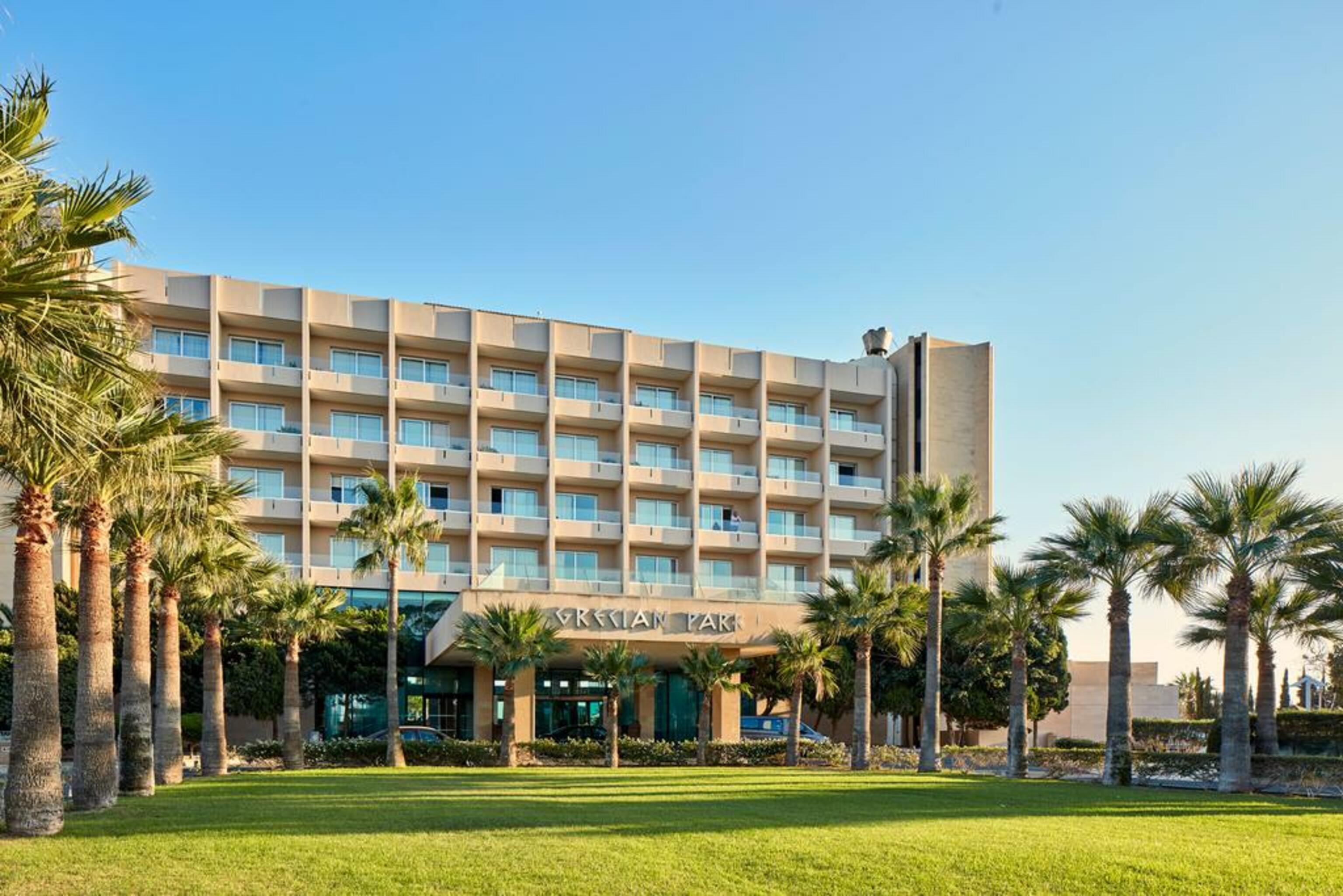 เกรเซียน พาร์ค Hotel โปรทาราส ภายนอก รูปภาพ