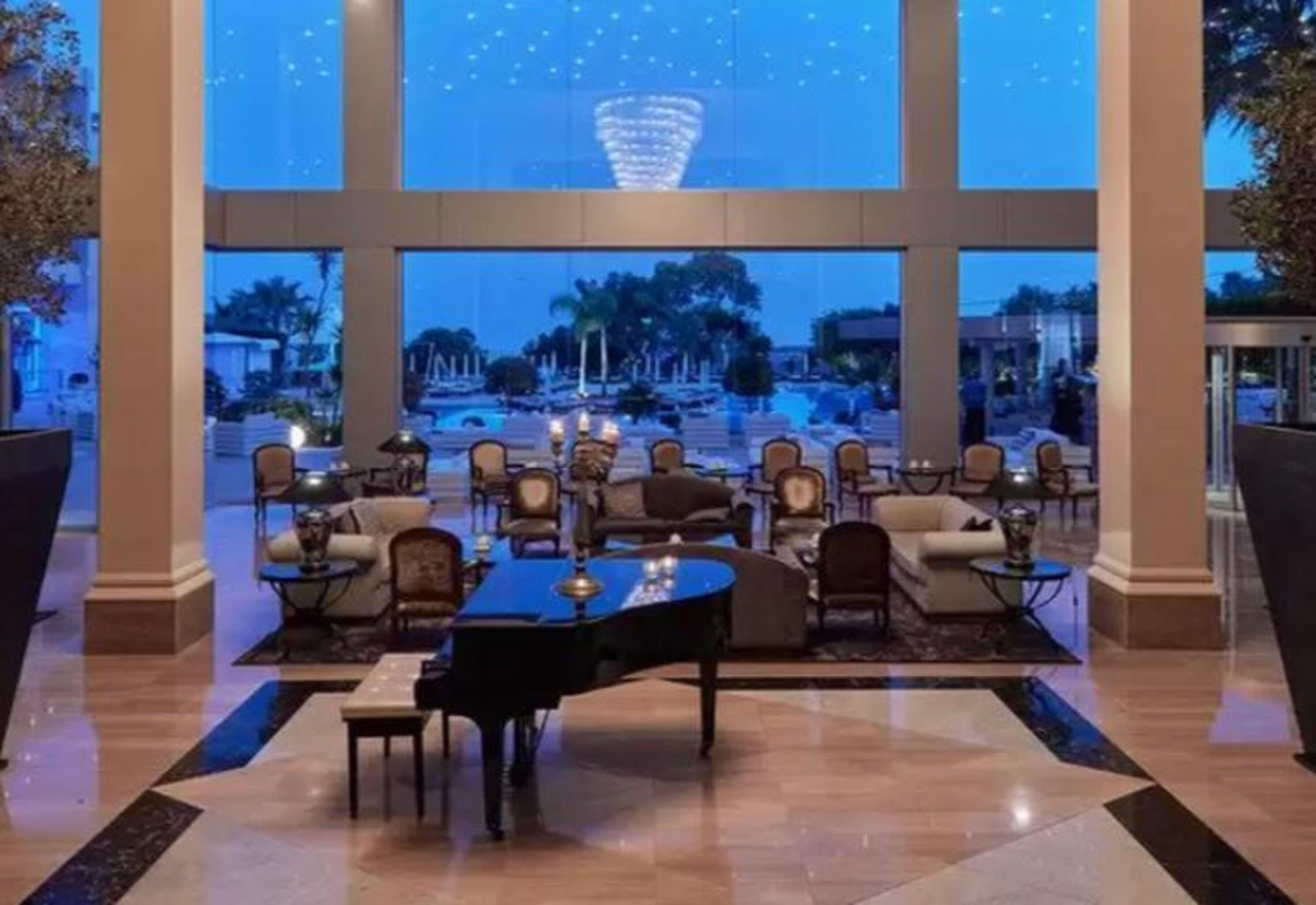 เกรเซียน พาร์ค Hotel โปรทาราส ภายนอก รูปภาพ